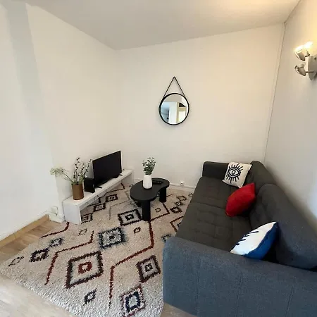 - 4 Bedrooms - Pierre Benite * Oullins