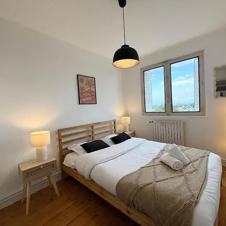 דירה - 4 Bedrooms - Pierre Benite אולה