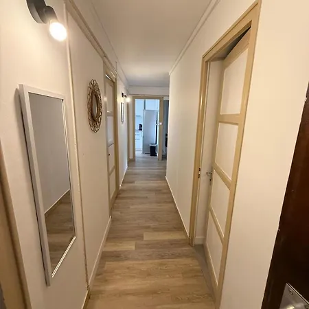 - 4 Bedrooms - Pierre Benite Oullins