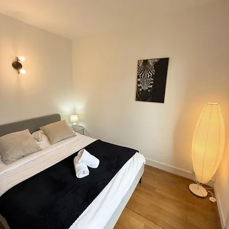 - 4 Bedrooms - Pierre Benite Oullins