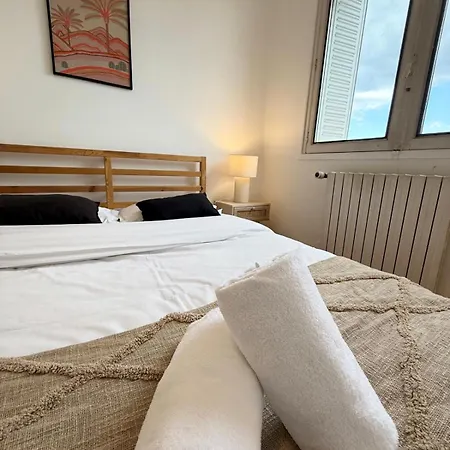 Apartmán - 4 Bedrooms - Pierre Benite